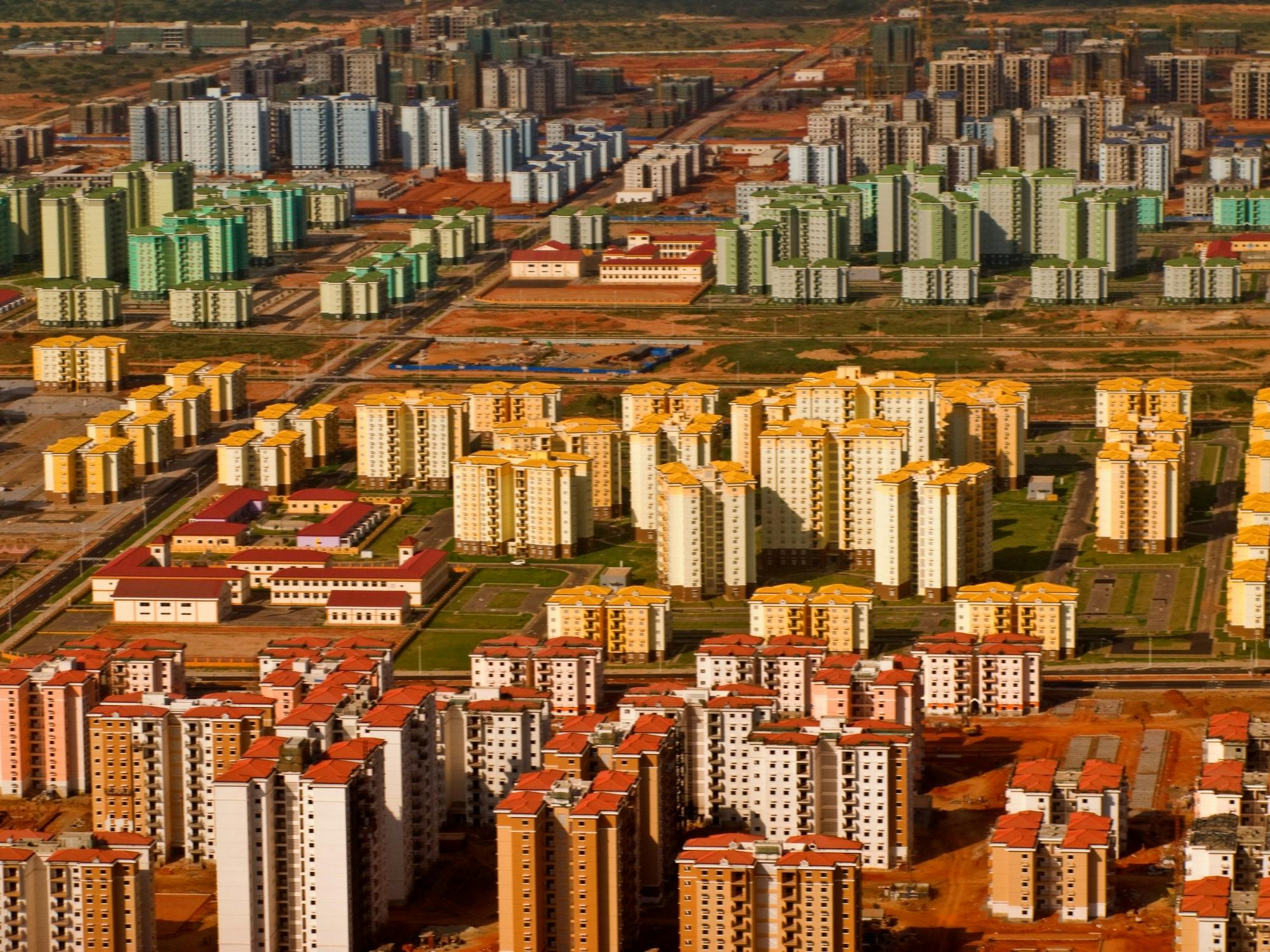 Angola, Congo, China y las ciudades fantasma